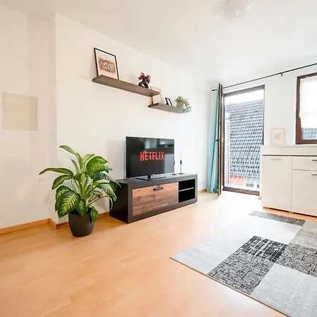 Zentrale Maisonette-wohnung Mit Whirlpool & Balkon *